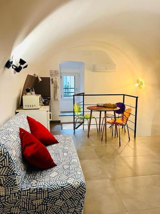 Casa Del Poeta - Spaccanapoli Luaran gambar